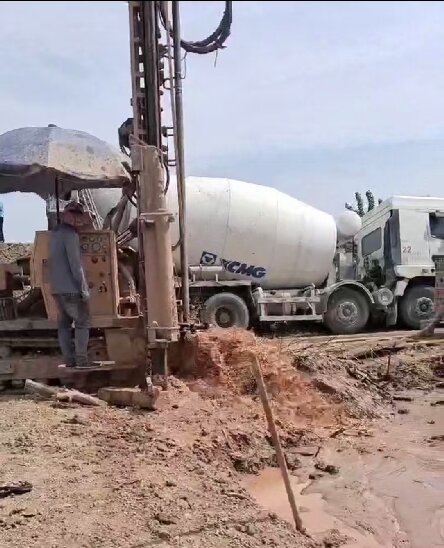 肥西岩石井施工